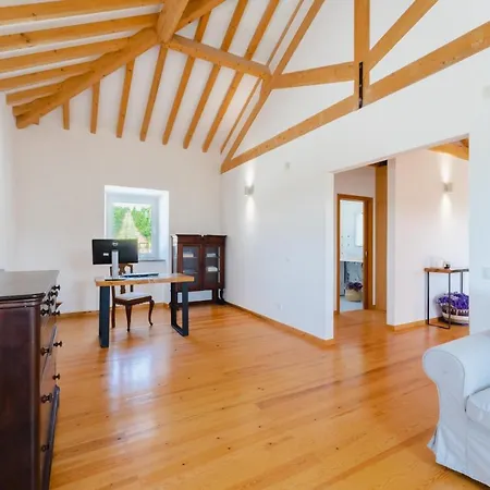 Monte Da Varzea Da Rainha *