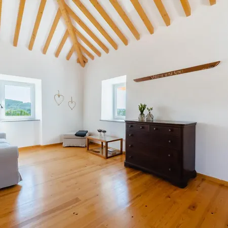 Monte Da Varzea Da Rainha *