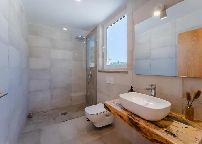 Monte Da Varzea Da Rainha *