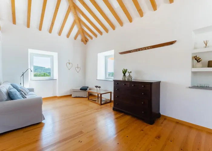 Monte Da Varzea Da Rainha *